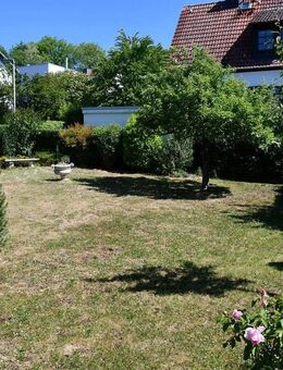 Ein Garten zum Träumen - mit charmantem Eigenheim - Mühltal