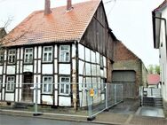Rüthen-Ortsmitte, nur interessant für wirkliche Experten und Liebhaber- denkmalgeschütztes Fachwerkhaus mit Nebengebäude - Rüthen