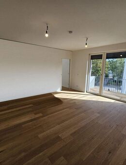 3 Zimmer Wohnung inkl. Einbauküche, Parkett, Gäste-WC, Smarthome, Balkon, Keller - Berlin