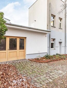Ihr Platz in der Sonne- Remise mit großer Terrasse zum Innenhof! Bezugsfrei! Renoviert! - Berlin