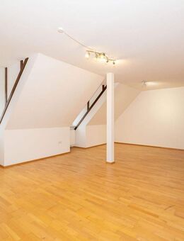 Stilvolle 4-Zimmer-Wohnung mit Dachterrasse im Herzen von Zürch - Schweinfurt