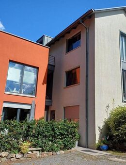 Repräsentatives Architektenhaus für ein oder zwei Familien - Lotte