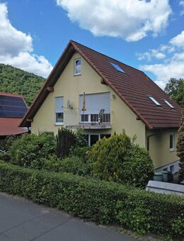 Gepflegtes Zweifamilienhaus mit Ausbaupotential - Kleinheubach