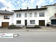 ORSCHOLZ: 180 M² WOHNHAUS MIT GARTEN UND GARAGE - Mettlach