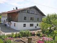Großzügige Erdgeschosswohnung mit Terrasse und Garten in Ruhelage - Rimsting