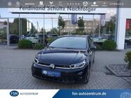 VW Polo, 1.0 l TSI R-Line, Jahr 2022 - Rostock