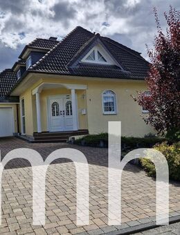 Neuwied / Bruchhausen: Die extravagante Immobilie am Ortsrand - Bruchhausen