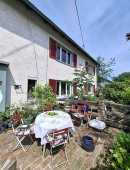 Ideal zur Pferdehaltung: Großes Bauernhaus mit 3,48 ha Eigenland in ruhiger Höhenlage provisionsfrei zu verkaufen! - Niederwambach