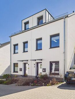 Doppelhaushälfte in Toplage von Bad Schwalbach. Neuwertige Immobilie mit 117 qm aus 2021. - Bad Schwalbach