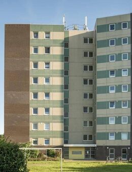 Bereits modernisierte 3-ZKB-Balkonwohnung im Hochhaus in Heppens zu vermieten! - Wilhelmshaven