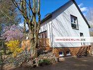 IMMOBERLIN.DE - Ersteinzug! Sehr attraktives Haus mit Südterrasse, Garage & Sonnengarten in naturverbundener Lage - Stechlin