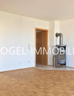 Helle 4-Zimmer-Wohnung! Mit Aufzug im Haus - Würzburg