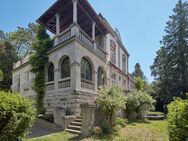 Elegante Residenz umgeben von großzügiger Parkanlage - Stuttgart