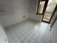 frei ab sofort - im 1. OG - Laminat - Balkon - Haus mit Lift ! - Chemnitz