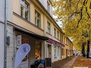 Einfamilienhaus, Werkstatt- und Lagergebäude, 3 Stellplätze - Namborn