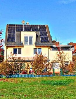 2-Familienhaus mit Carport, Stellplätzen und Garten - Niedernberg