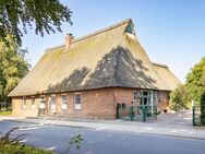 Ein Stück Geschichte! Historisches Reetdachhaus in guter Lage von Bad Segeberg - Bad Segeberg