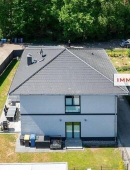 IMMOBERLIN.DE - Energieeffizientes Einfamilienhaus mit Südterrasse & Garage in naturschöner Lage in Seenähe - Wandlitz