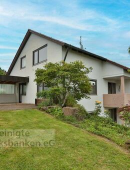 Leben. Wohnen. Wohlfühlen. Großes Familienhaus mit Einliegerwohnung und schönem Garten - Schönaich