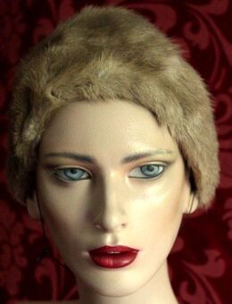 6 schöne Vintage Pelze - vielseitig verwendbar - Niederfischbach