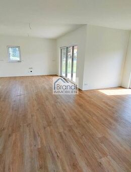 Nie wieder Energiekosten!! Komplett schlüsselfertiger Bungalow! Incl.Garage mit Technraum! - Anrode