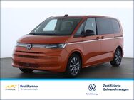 VW T7 Multivan, 2.0 TSI Multivan Style, Jahr 2022 - Berlin