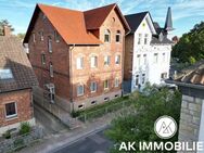 Investieren Sie in Ihr Wohnportfolio: Verkauf von 1,5 Wohnungen in einem 3-Familienhaus in Hameln - Hameln