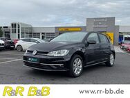 VW Golf, 1.4 TSI VII Comfortline, Jahr 2018 - Paderborn