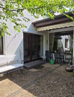 Außergewöhnliches Reihenhaus im Bungalowstil mit Dachgeschoss in ruhiger Lage in Hamburg (Langenbek) - Hamburg