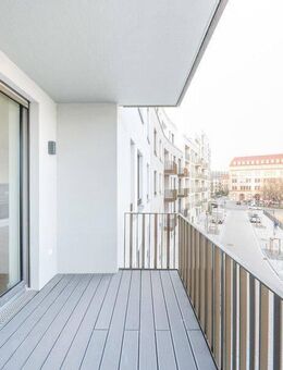 Wohn-Oase mit großzügiger Loggia und moderner Einbauküche - Komfort auf ganzer Linie - Dresden