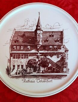 Rathaus Ochsenfurt- dekorativer Wandteller der Rosenthal Group Germany - Niederfischbach