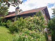 Charmantes Einfamilienhaus mit ELW und liebevoll angelegtem Garten - Bad Zwesten