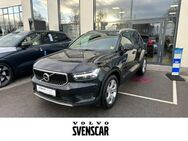 Volvo XC40, Momentum, Jahr 2021 - Regensburg