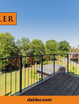 Historic living in Sanssouci Park - Attractive 2-room apartment in a listed ensemble - Potsdam