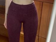 LEGGINGS + TOP - Riesa