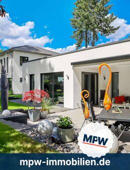 Architekten Bungalow im Bauhausstil: Luftig, elegant und durchdacht geplant - Berlin