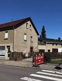 Zwei Generationen, ein Zuhause! Zweifamilienhaus mit Grundstück und Ausbaupotential in Naunhof!!! - Naunhof