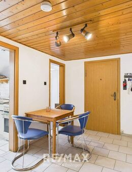 Investieren und Aufwerten: 4-Zimmer DG Wohnung in Wernau! - Wernau (Neckar)