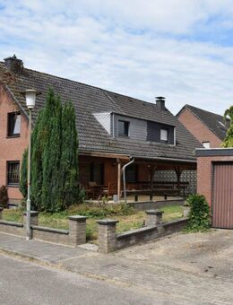 Xanten-Vynen - großzügige Doppelhaushälfte mit 40qm überdachter Terrasse und PKW-Garage - Xanten