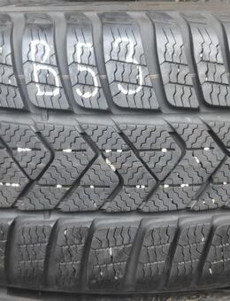 2x Winterreifen Pirelli Sottozero 3 (RSC) 225/45 R19 96V Dot2520 7mm B53 - Euskirchen Zentrum