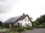 Einfamilienhaus mit Garage in ruhiger Wohnlage - Neuenstein (Hessen)