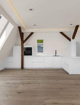 Luxuriöses Wohnen in der Calwer Str. + EBK + TG-Platz + Klima - Stuttgart