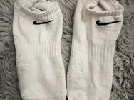 Nike Socken nach euren Wünschen getragen - Leipzig