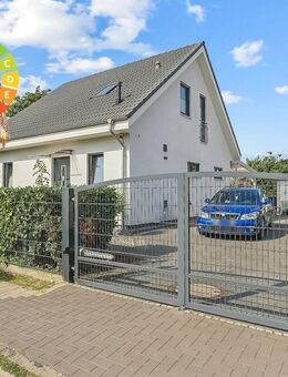 Wenig Verbrauch, viel Komfort: Wunderschönes Einfamilienhaus mit großem Garten in Berlin Bohnsdorf - Berlin