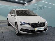 Skoda Superb, 2.0 TDI Combi Style MTRX, Jahr 2023 - München