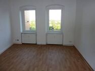 - Wohnung mit Einbauküche u. Gartennutzung - - Weißenfels