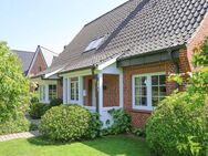 Einfamilienhaus auf wunderschönem Grundstück in Dorf - Sankt Peter-Ording