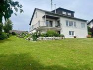 Exklusives Anwesen in Illertissen-OT: Großzügiges Wohnen mit traumhaftem Ausblick und wunderschönem Garten - Illertissen