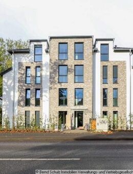 Dachgeschosswohnung mit West-Balkon - Halstenbek