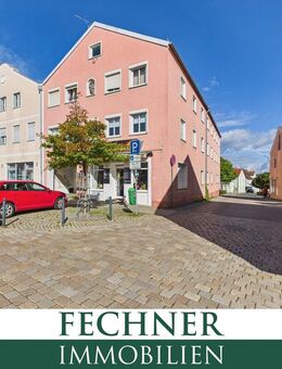 Geräumige 2-Zimmer-Wohnung in älterem Gebäude inmitten des Marktes Kösching, direkt am Marktplatz! - Kösching
